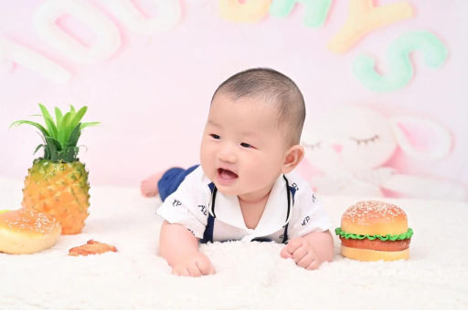 福州宝宝在妈妈肚子里